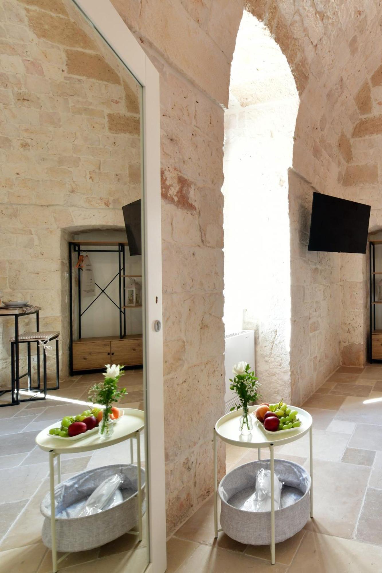 Lamarossa Trulli & Suites Antonelli ภายนอก รูปภาพ