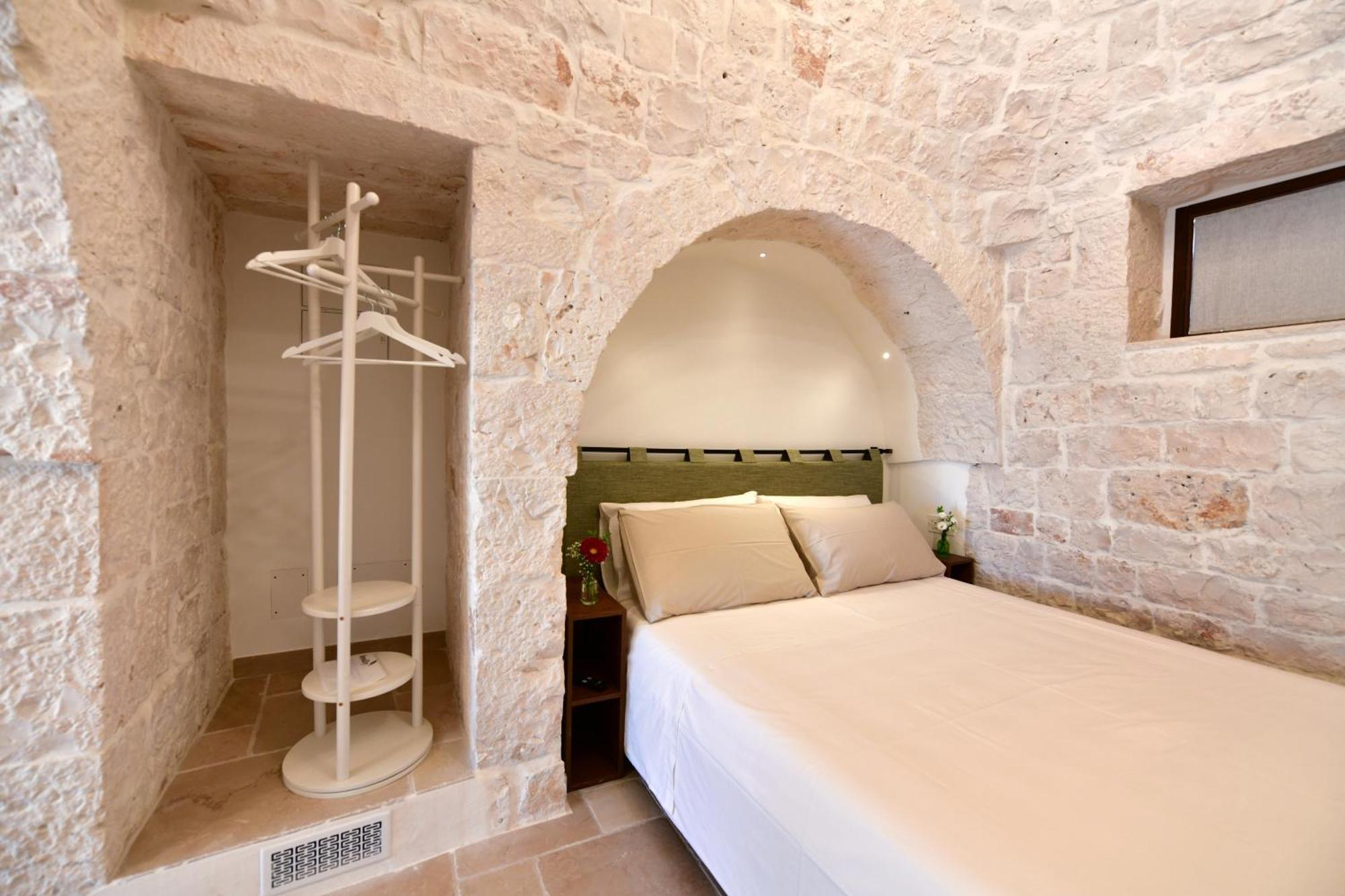 Lamarossa Trulli & Suites Antonelli ภายนอก รูปภาพ