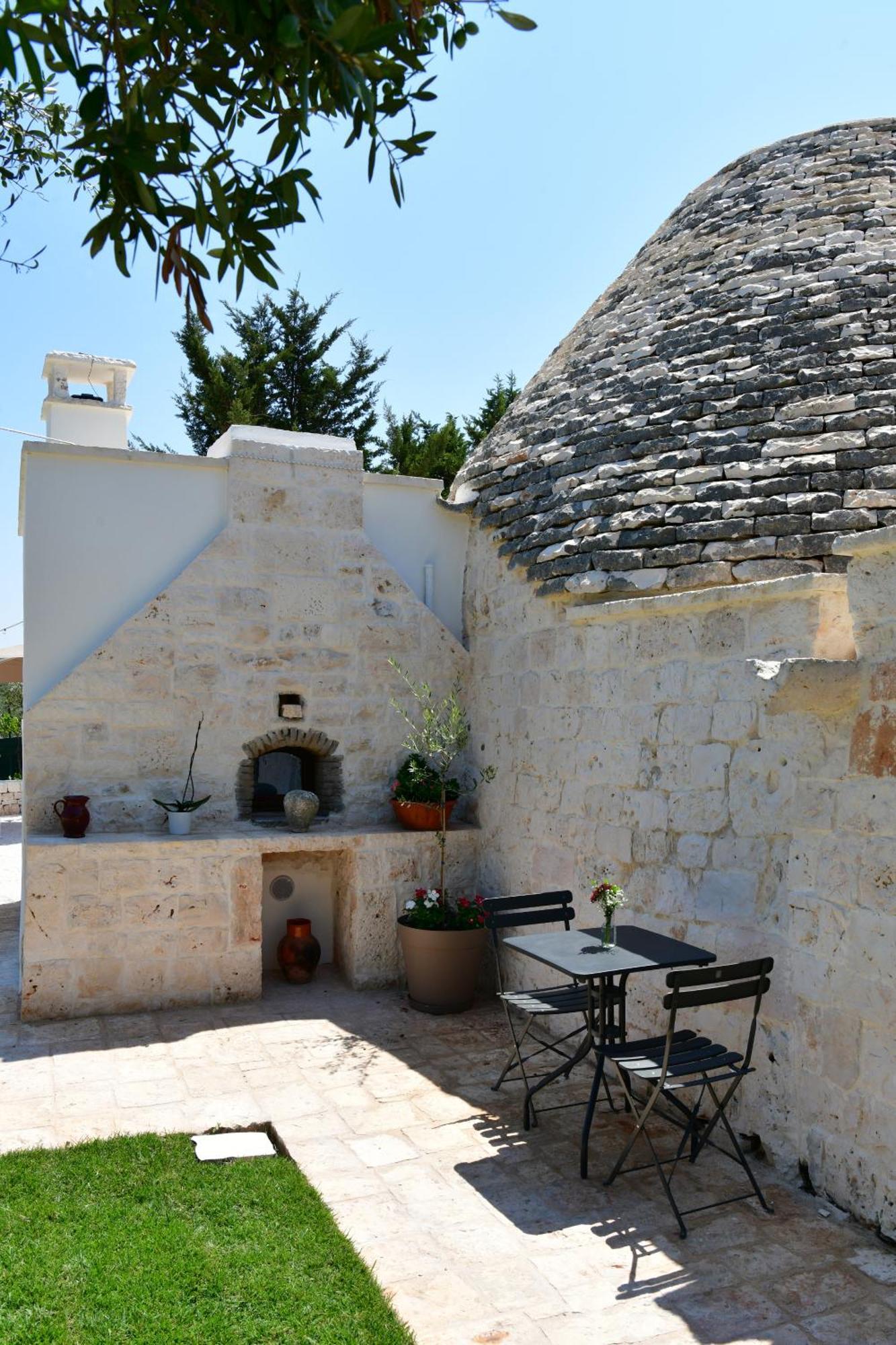 Lamarossa Trulli & Suites Antonelli ภายนอก รูปภาพ