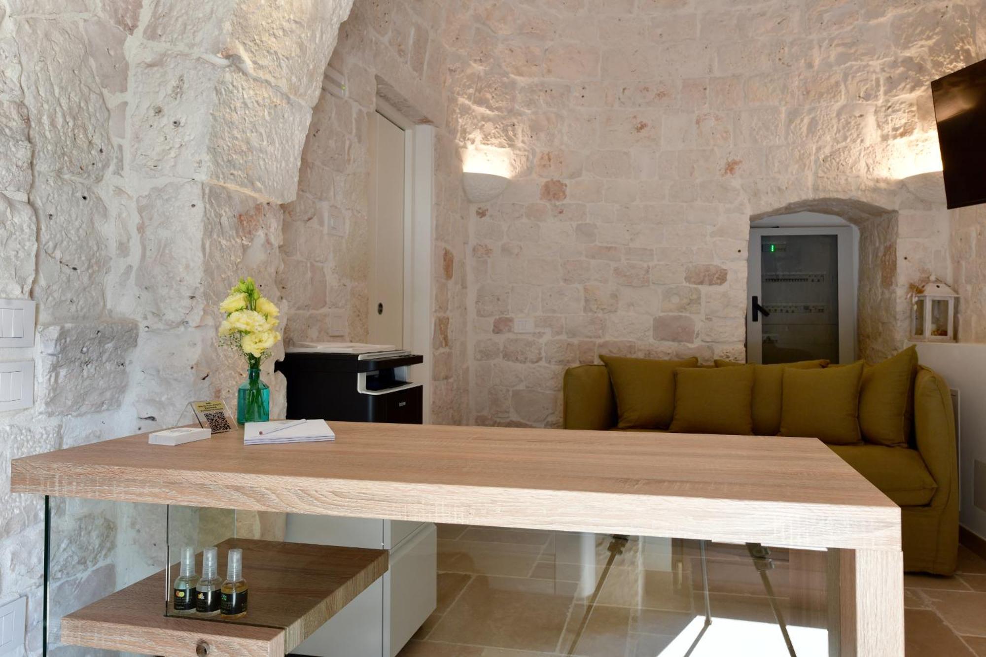 Lamarossa Trulli & Suites Antonelli ภายนอก รูปภาพ