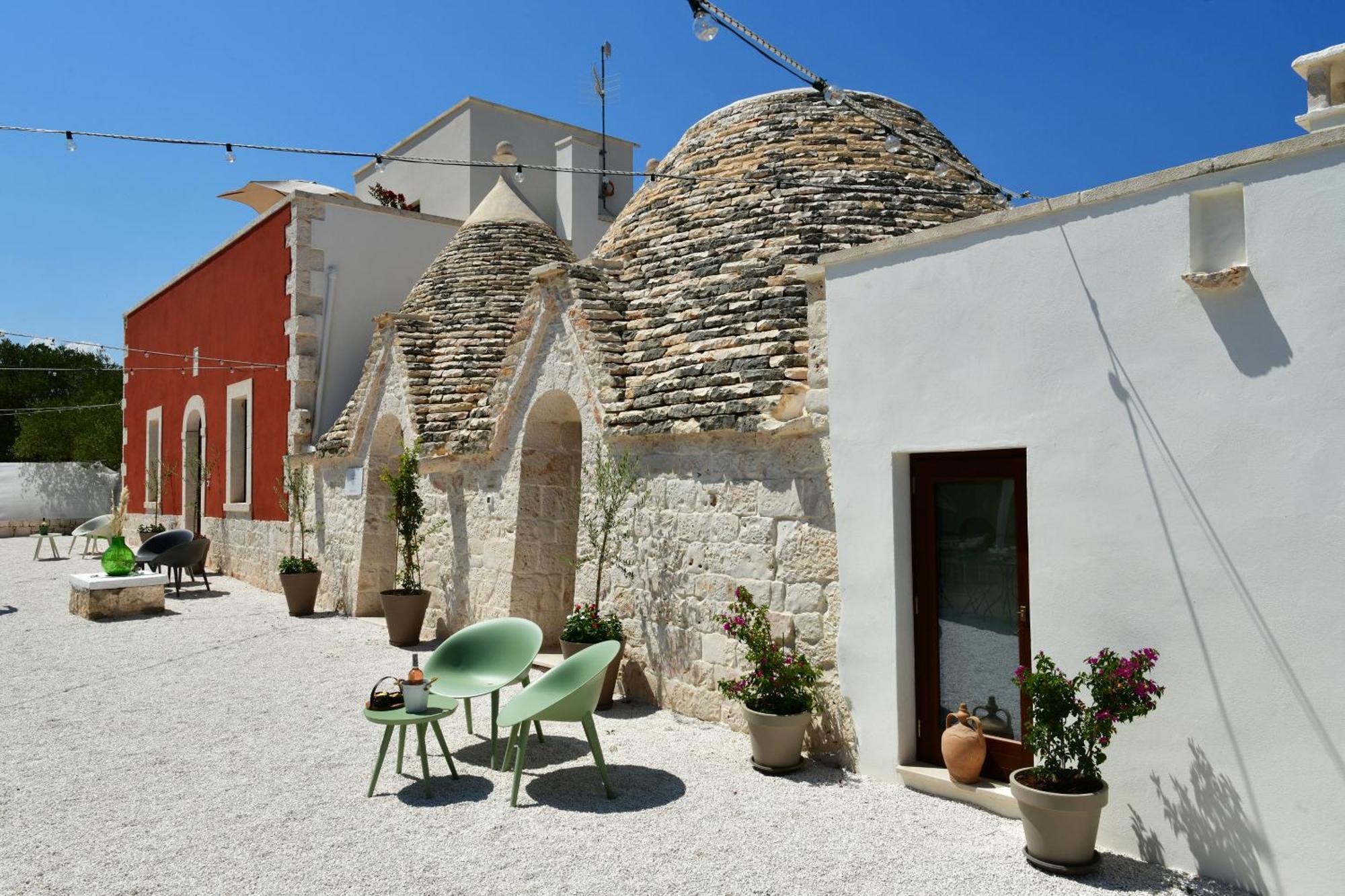 Lamarossa Trulli & Suites Antonelli ภายนอก รูปภาพ