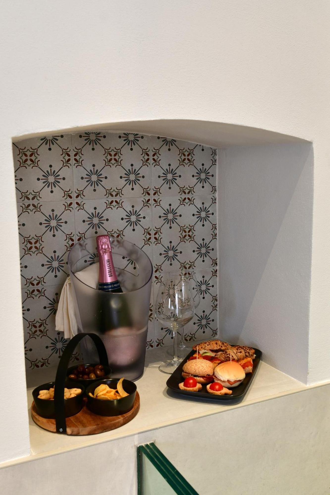 Lamarossa Trulli & Suites Antonelli ภายนอก รูปภาพ