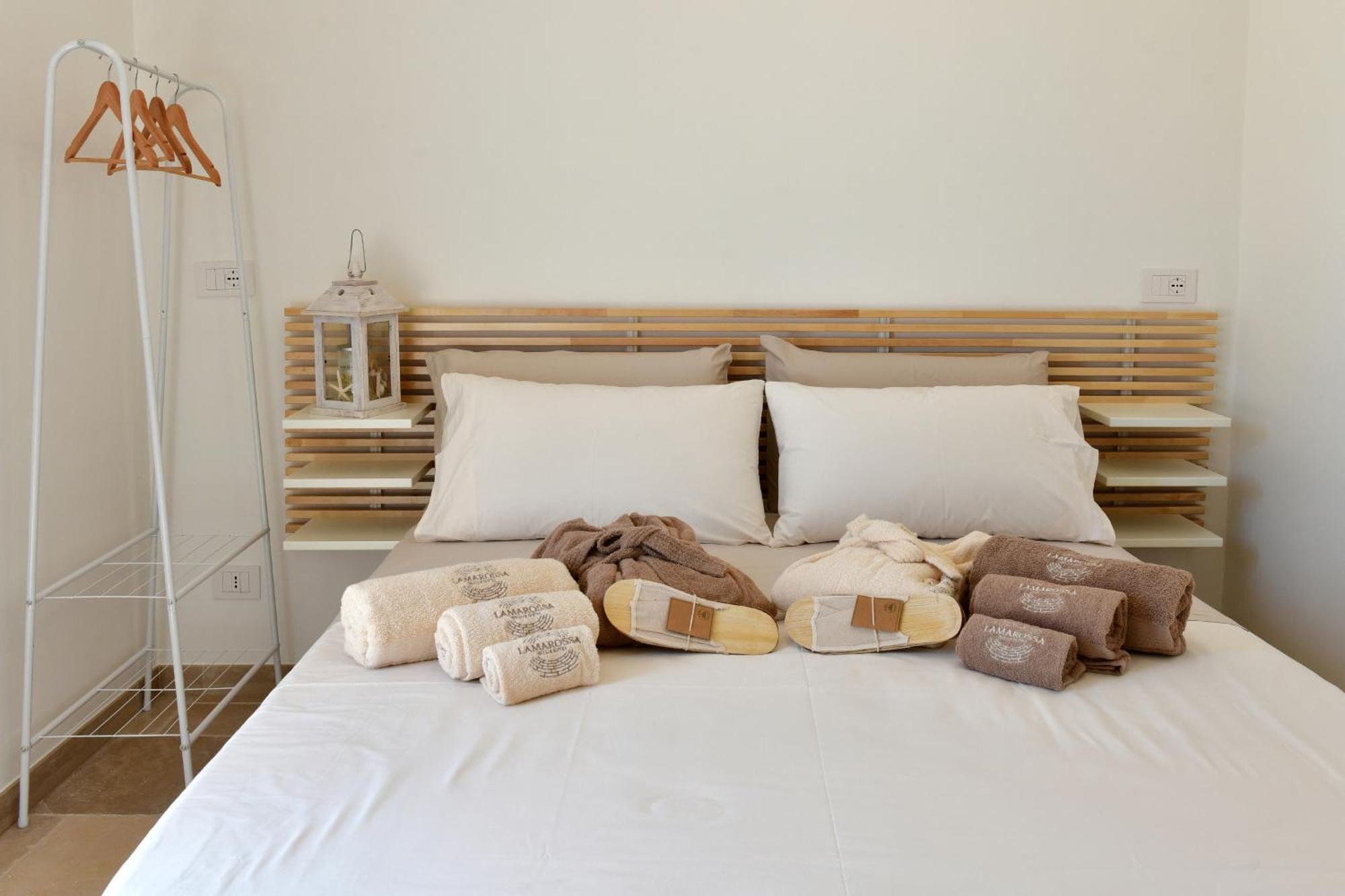 Lamarossa Trulli & Suites Antonelli ภายนอก รูปภาพ