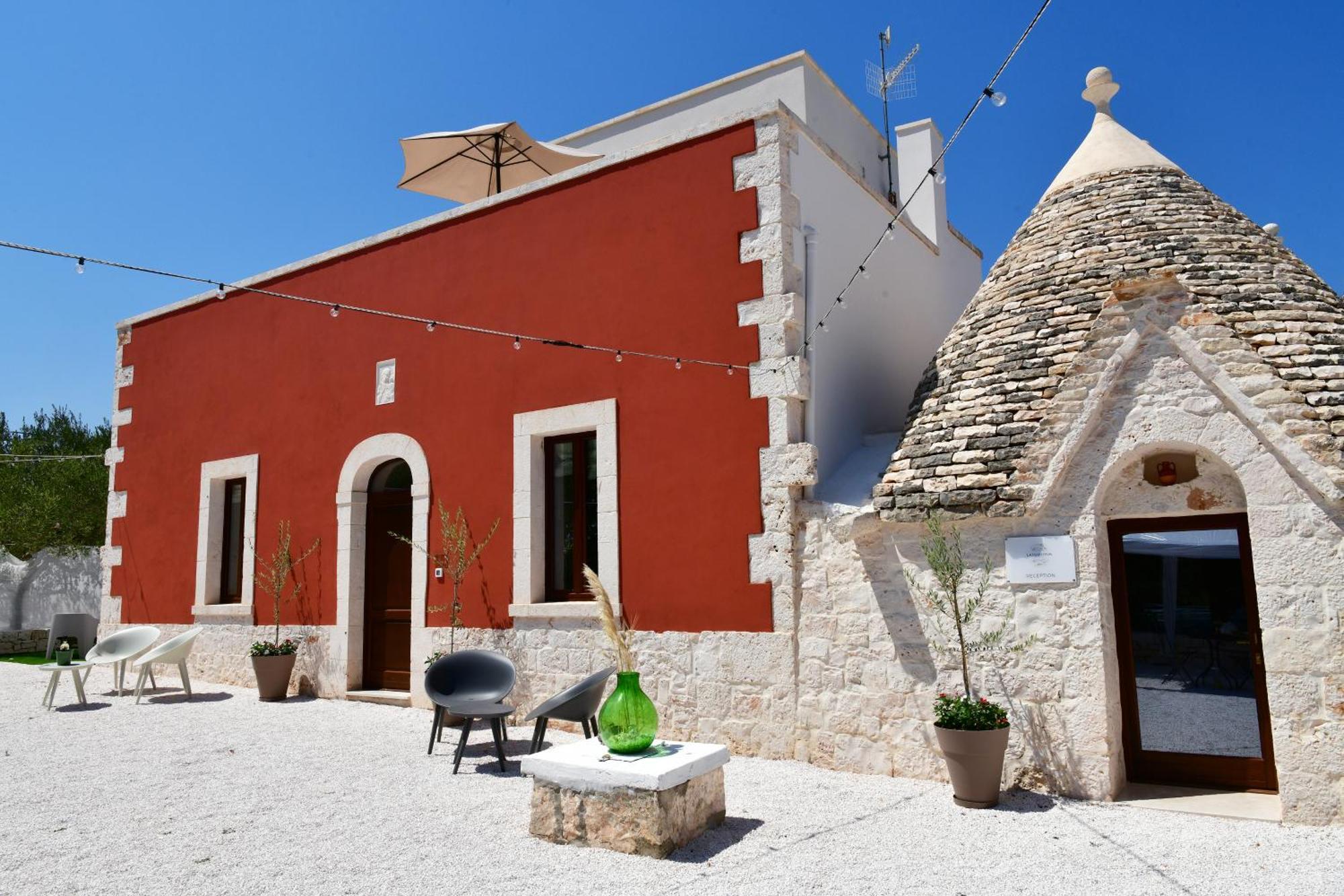 Lamarossa Trulli & Suites Antonelli ภายนอก รูปภาพ