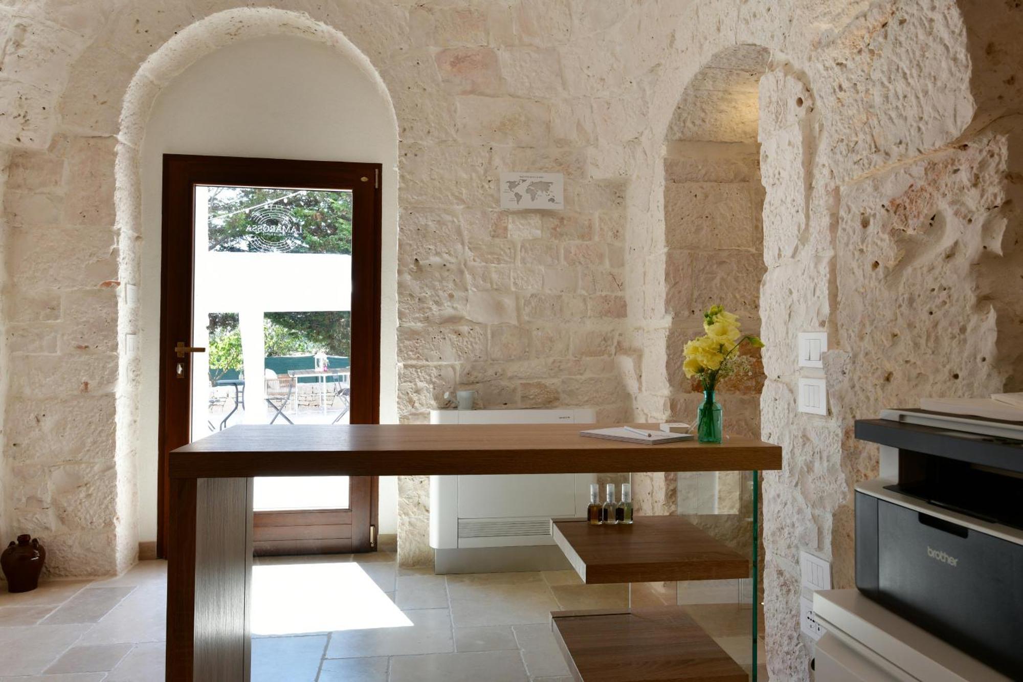 Lamarossa Trulli & Suites Antonelli ภายนอก รูปภาพ